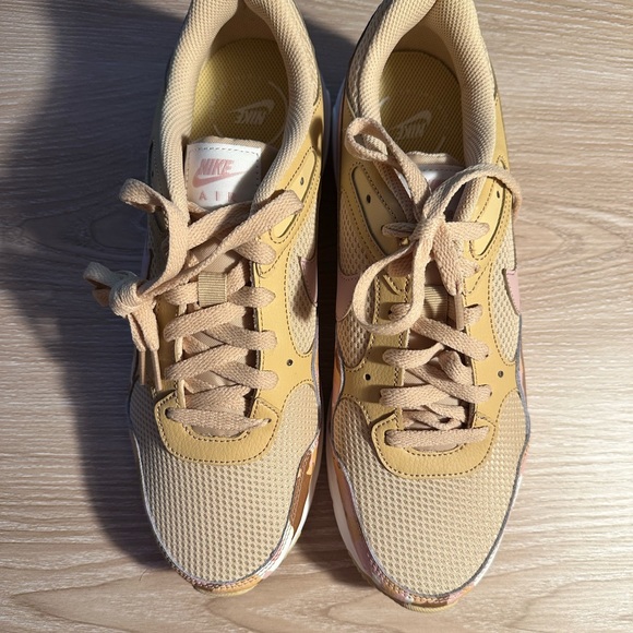 Nike Air Max SC 'Sesame Pink Camo' Women's size 11! - Picture 6 of 13